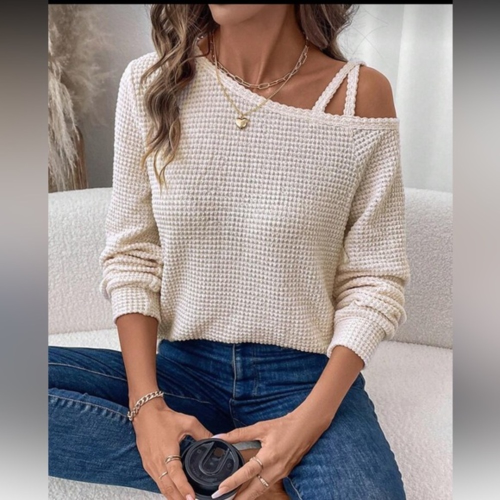SHEIN || NWOT One-Sided Cold Shoulder (M)